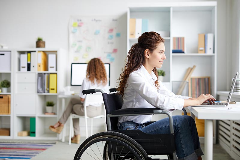 Automatic height-adjustable desks for inclusion at the workplace